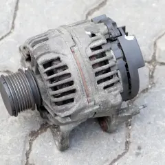 Uszkodzony regulator napięcia? Diagnoza, koszty i wymiana DIY